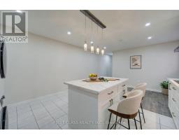 427 Leslie Street, Toronto, ON M4M3E3 Photo 10