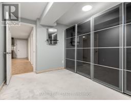4 Hisey [basement] Crescent, Toronto, ON M3N1V1 Photo 17