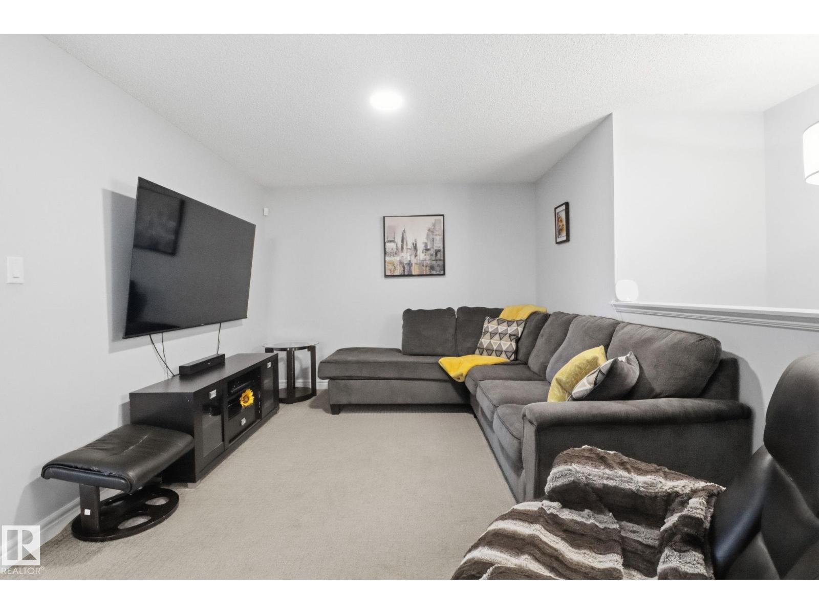812 176 Street SW, Windermere — photo 11 of 30: Property photo