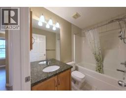 149 Rockborough Green Nw, Calgary, AB T3G5S8 Photo 32