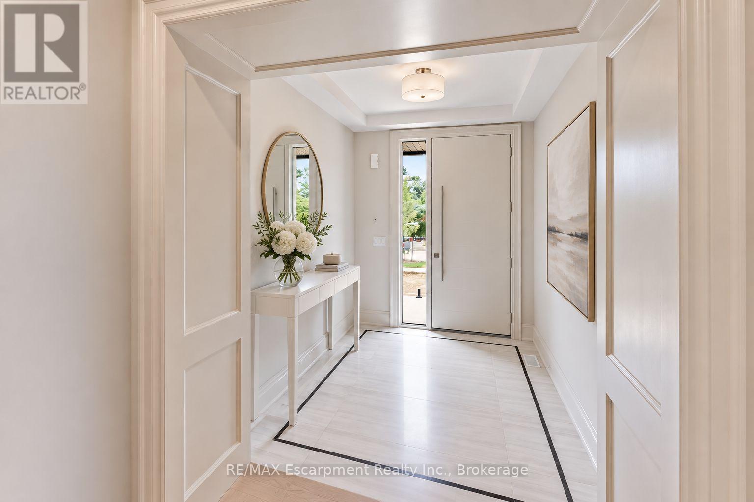 335 HELEN LAWSON LANE, Oakville (OO Old Oakville) — photo 5