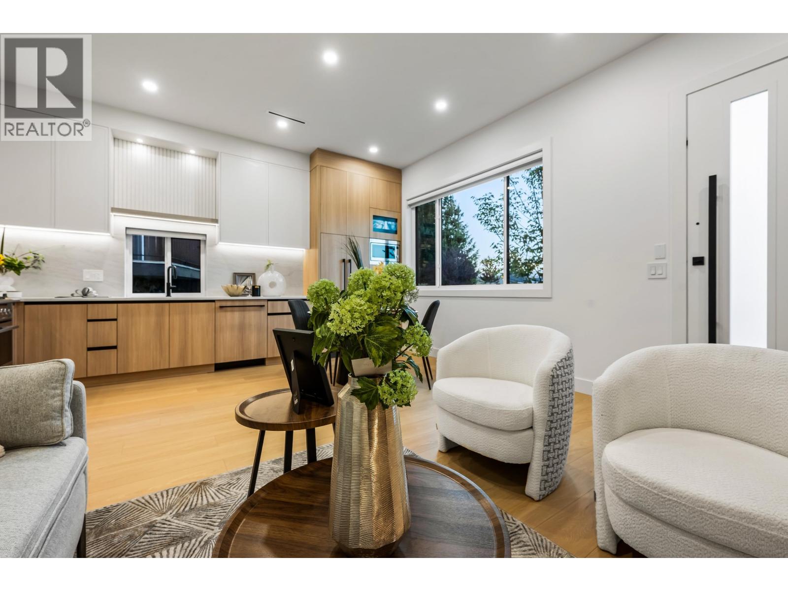 1 3940 ETON STREET, Burnaby