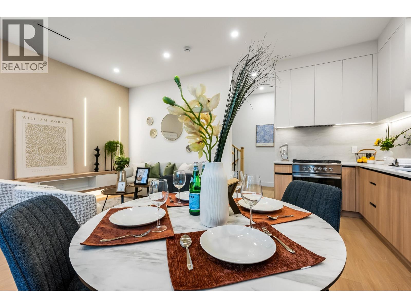 1 3940 ETON STREET, Burnaby