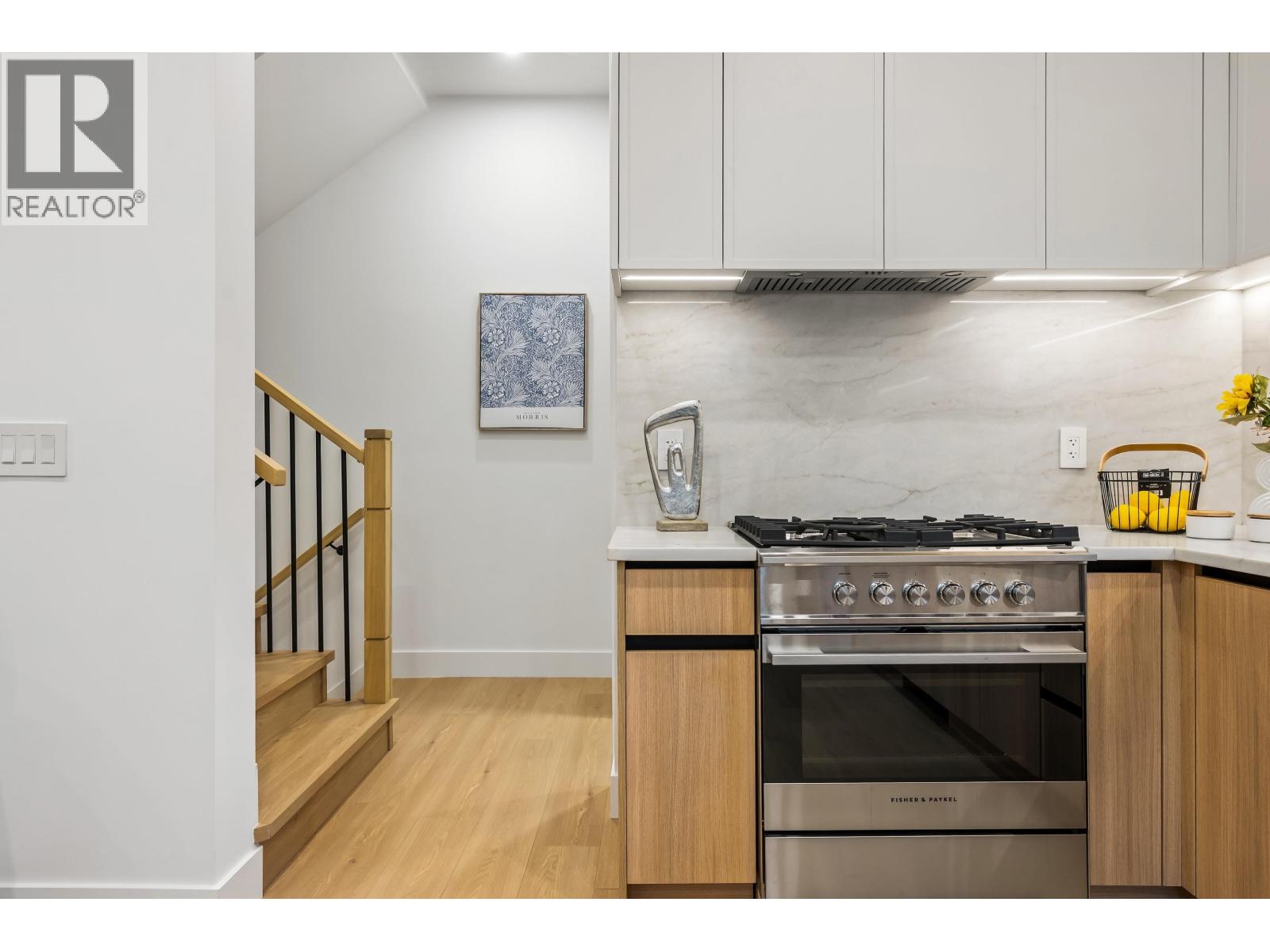 1 3940 ETON STREET, Burnaby