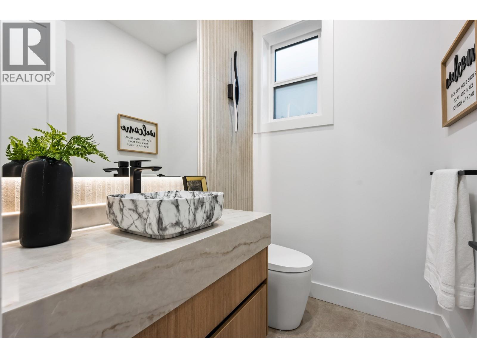 1 3940 ETON STREET, Burnaby