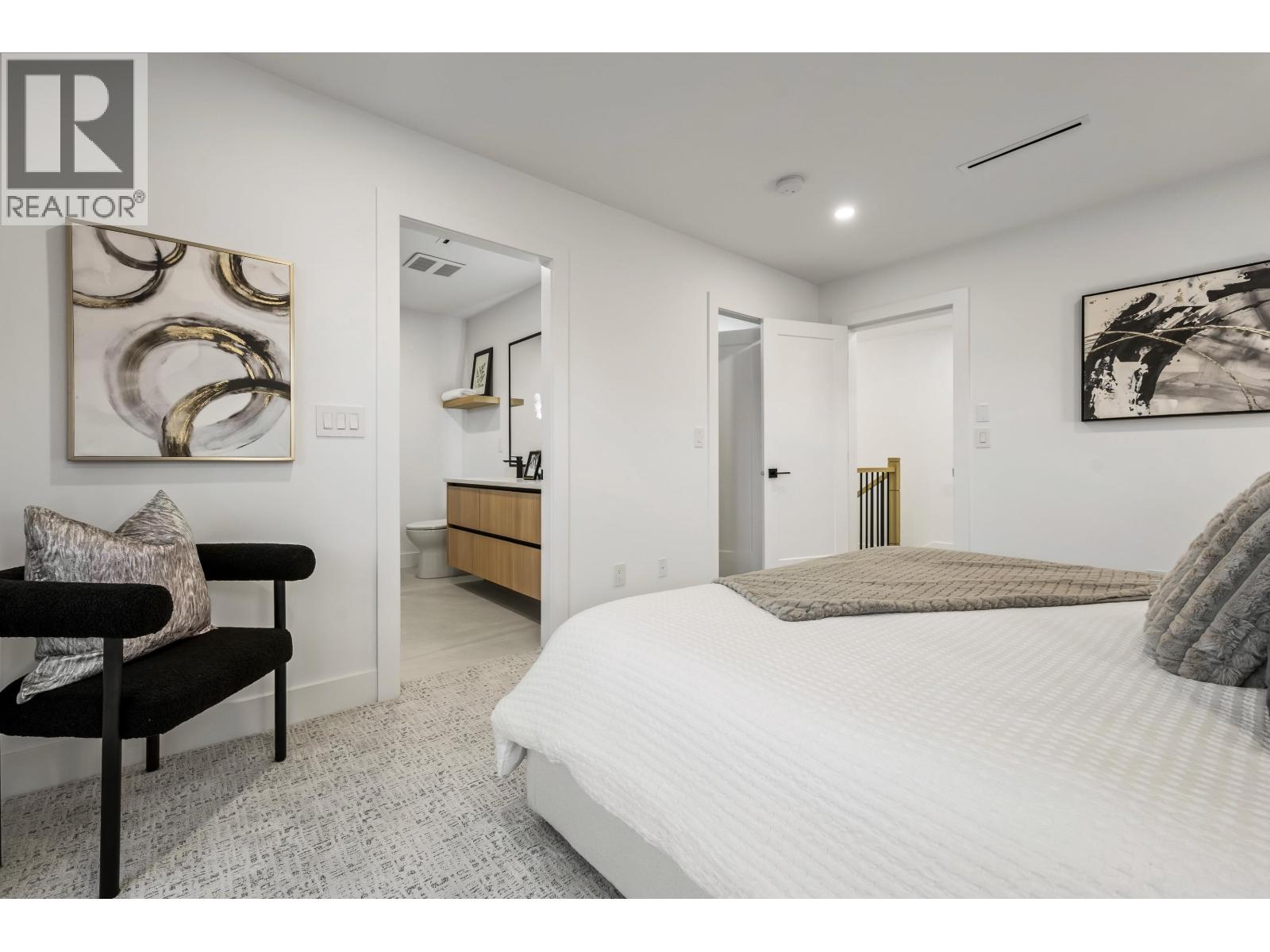 1 3940 ETON STREET, Burnaby