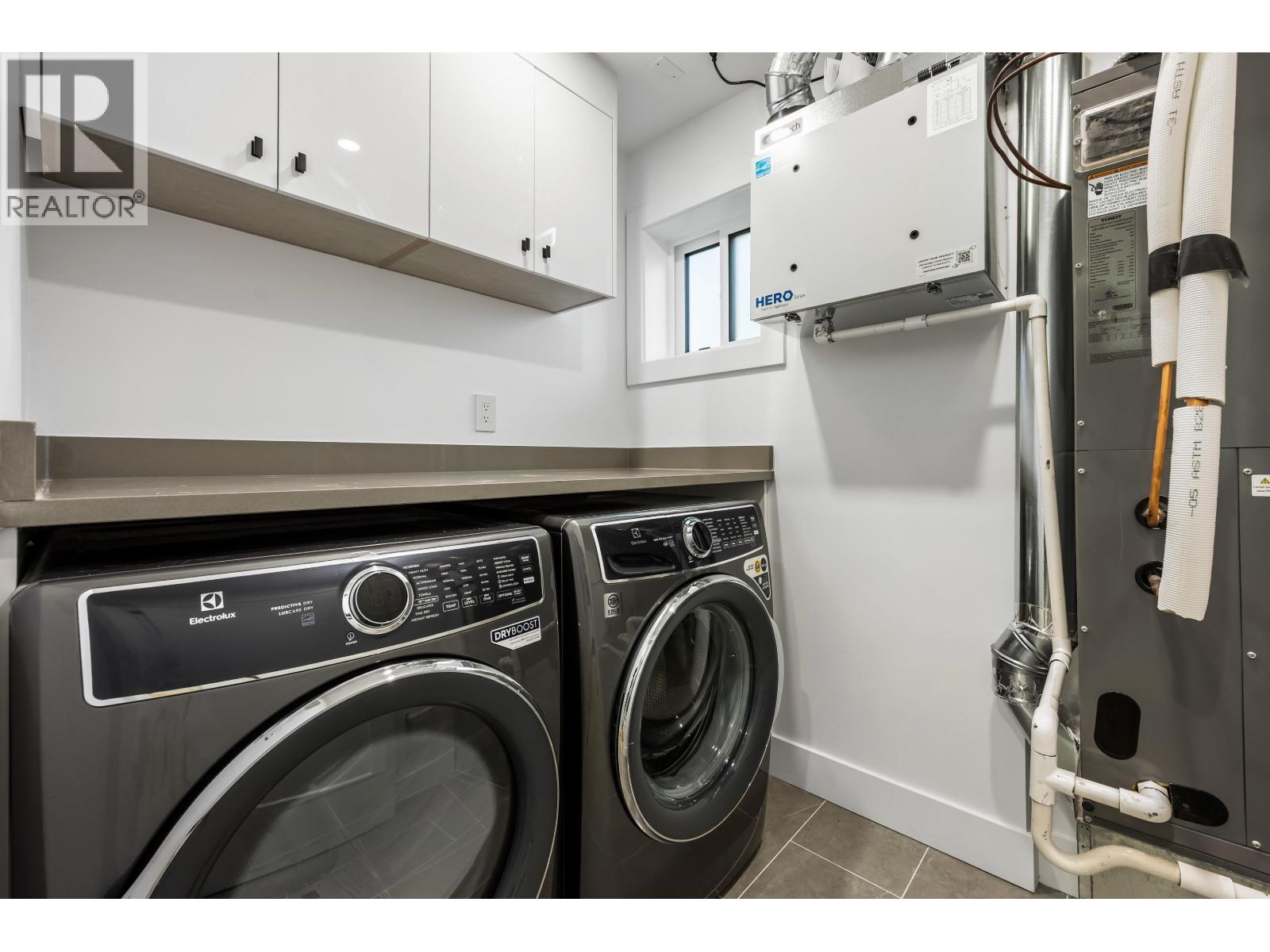 1 3940 ETON STREET, Burnaby