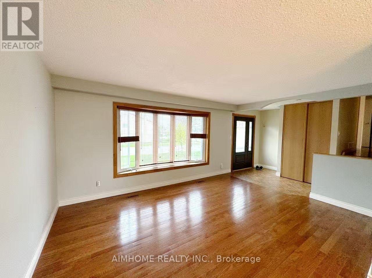 1597 NEWLANDS CRESCENT, Burlington (Palmer) — photo 2
