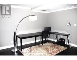 202 - 340 Sugarcreek Trail, London North, ON N6H0G4 Photo 12