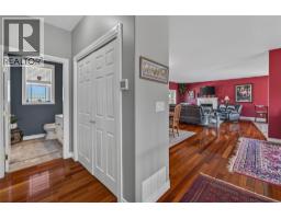2pc Ensuite bath - 6812 Cabernet Place, Oliver, BC V0H1T4 Photo 15