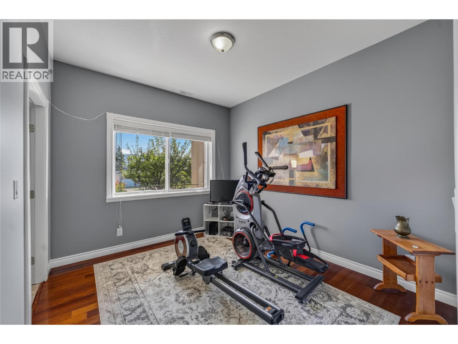 6812 Cabernet Place, Oliver