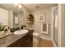 227 10838 City Parkway, Surrey, BC V3T5X9 Photo 13