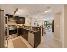 227 10838 City Parkway, Surrey, BC V3T5X9 Photo 6