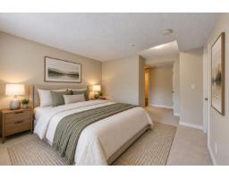 227 10838 City Parkway, Surrey, BC V3T5X9 Photo 8