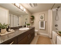 227 10838 City Parkway, Surrey, BC V3T5X9 Photo 9