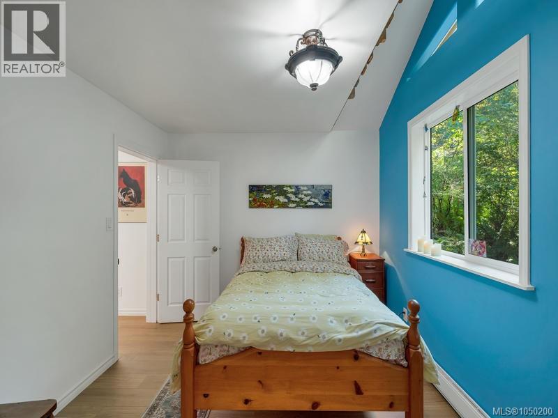 1371 Hooley Rd - Image 24