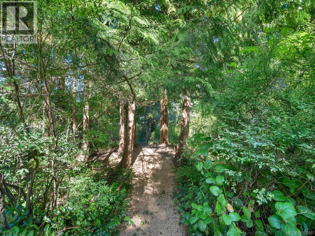1371 Hooley Rd - Image 73