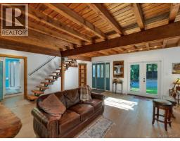 1371 Hooley Rd, Quadra Island, BC V0P1H0 Photo 15