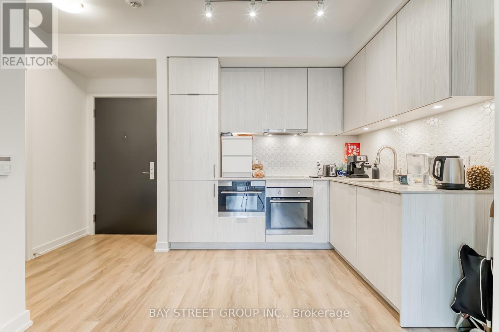 210 - 158 FRONT STREET E, Toronto (Moss Park) — photo 3