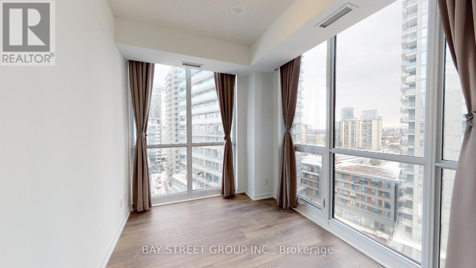 1110 - 36 FOREST MANOR ROAD, Toronto (Henry Farm) — photo 9