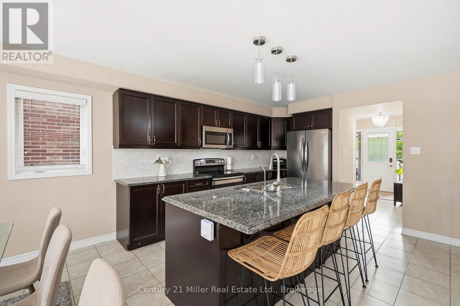 19 GLENVISTA DRIVE, Kitchener — photo 6
