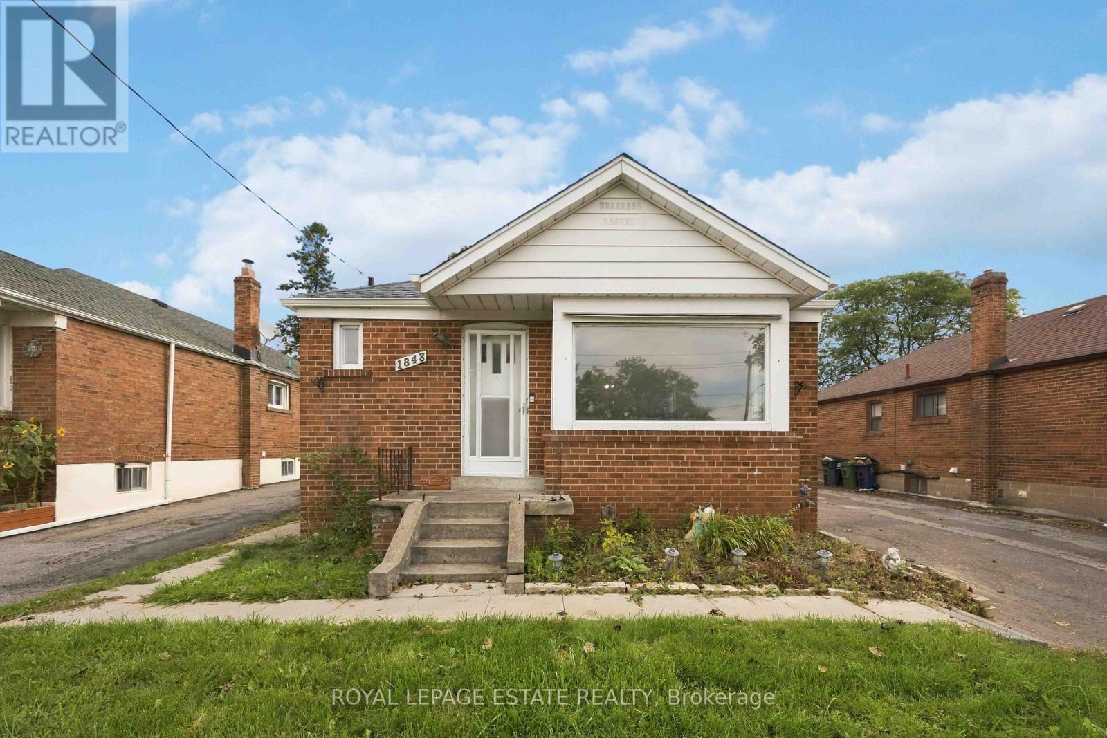 1843 VICTORIA PARK AVENUE, Toronto (Wexford-Maryvale) — photo 2