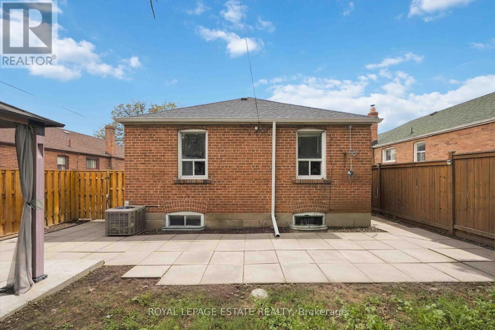 1843 VICTORIA PARK AVENUE - Image 26