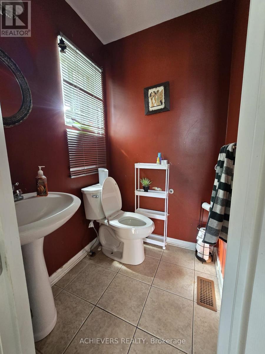 240 SCOTTSDALE DRIVE, Clarington (Bowmanville) — photo 11