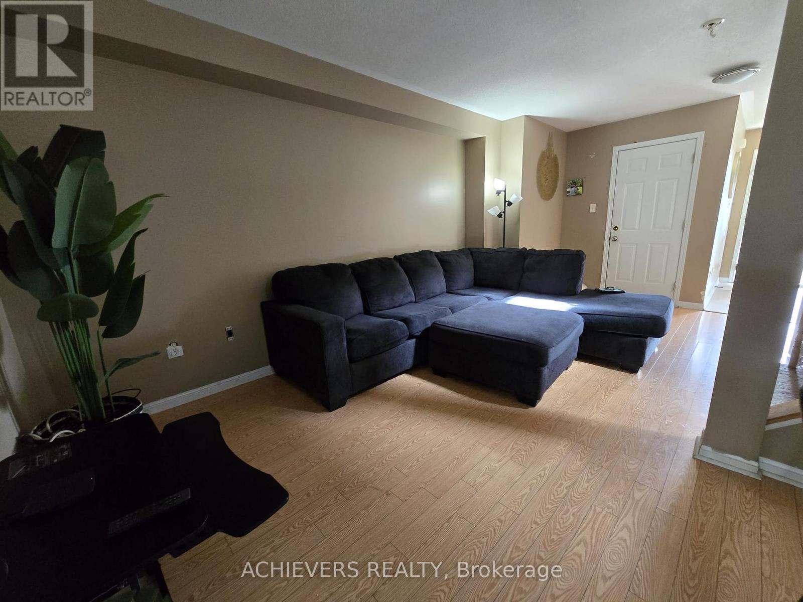 240 SCOTTSDALE DRIVE, Clarington (Bowmanville) — photo 7