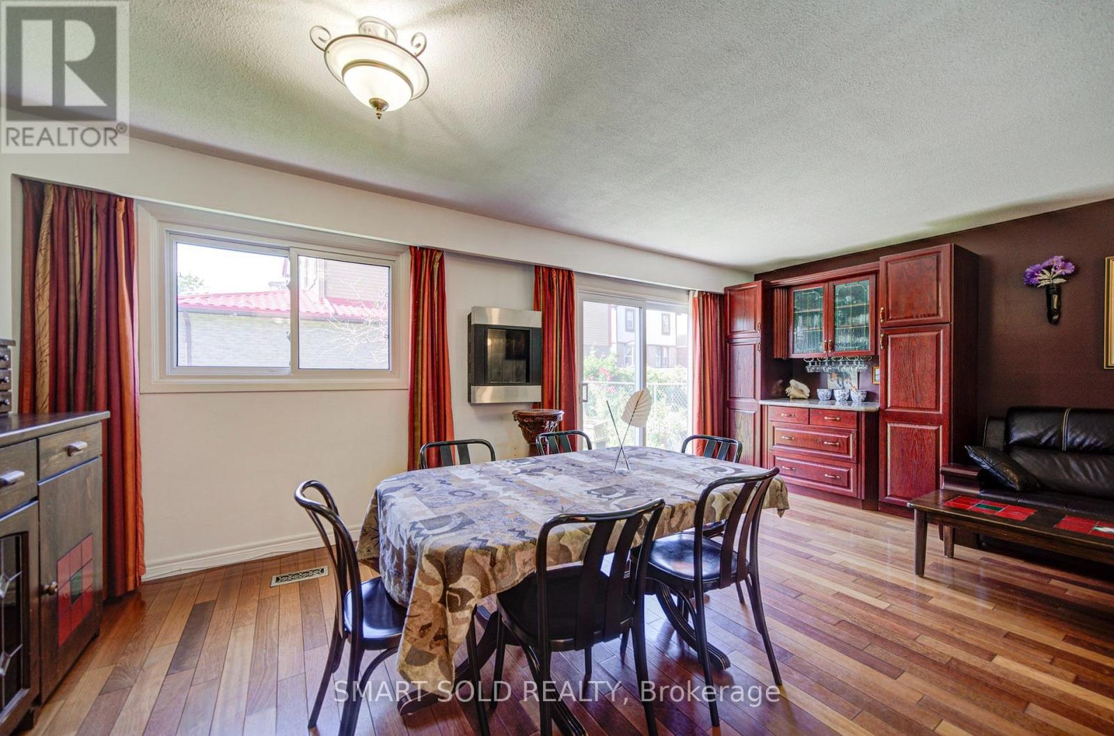 2 CROACH CRESCENT - 14