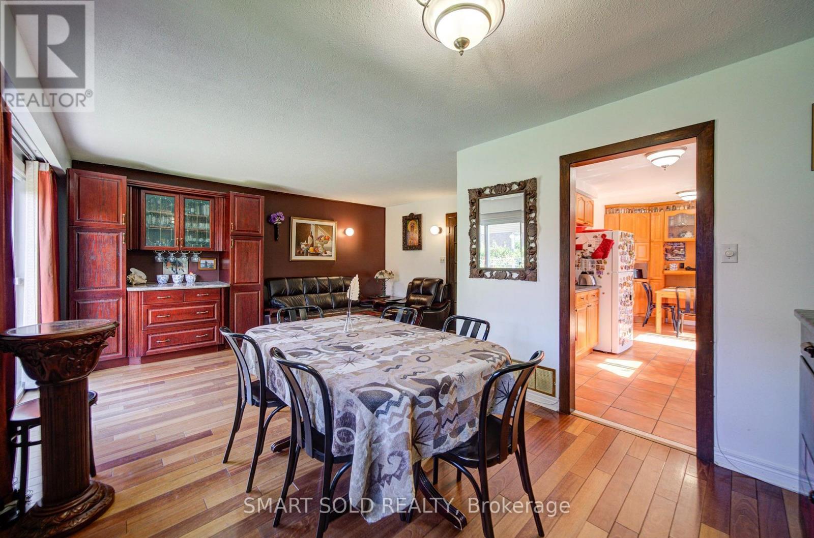 2 CROACH CRESCENT - 19