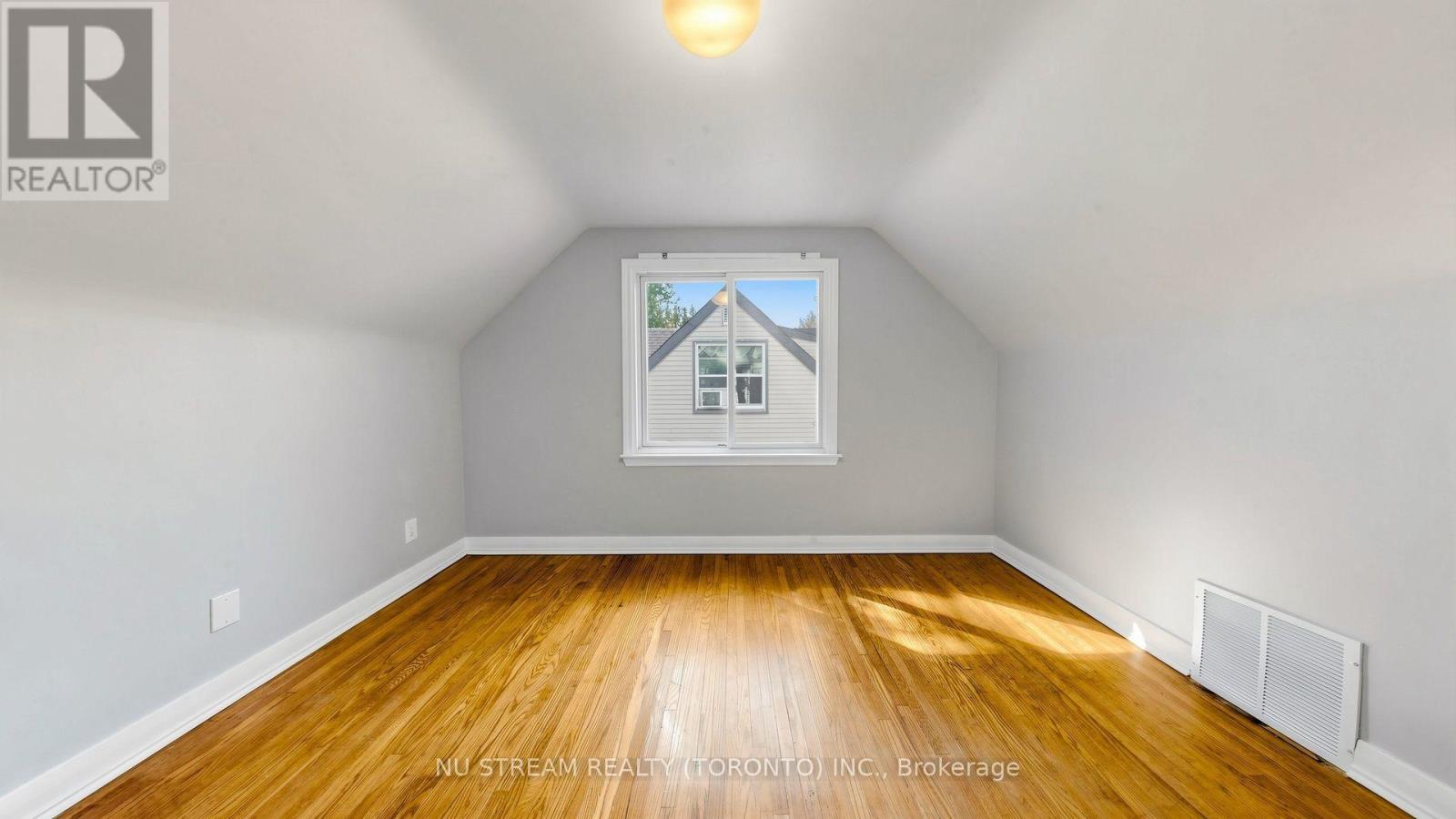 226 OAKRIDGE DRIVE - 17