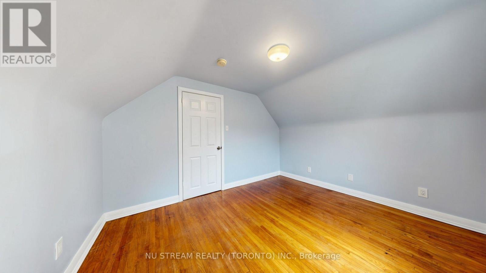 226 OAKRIDGE DRIVE - 19