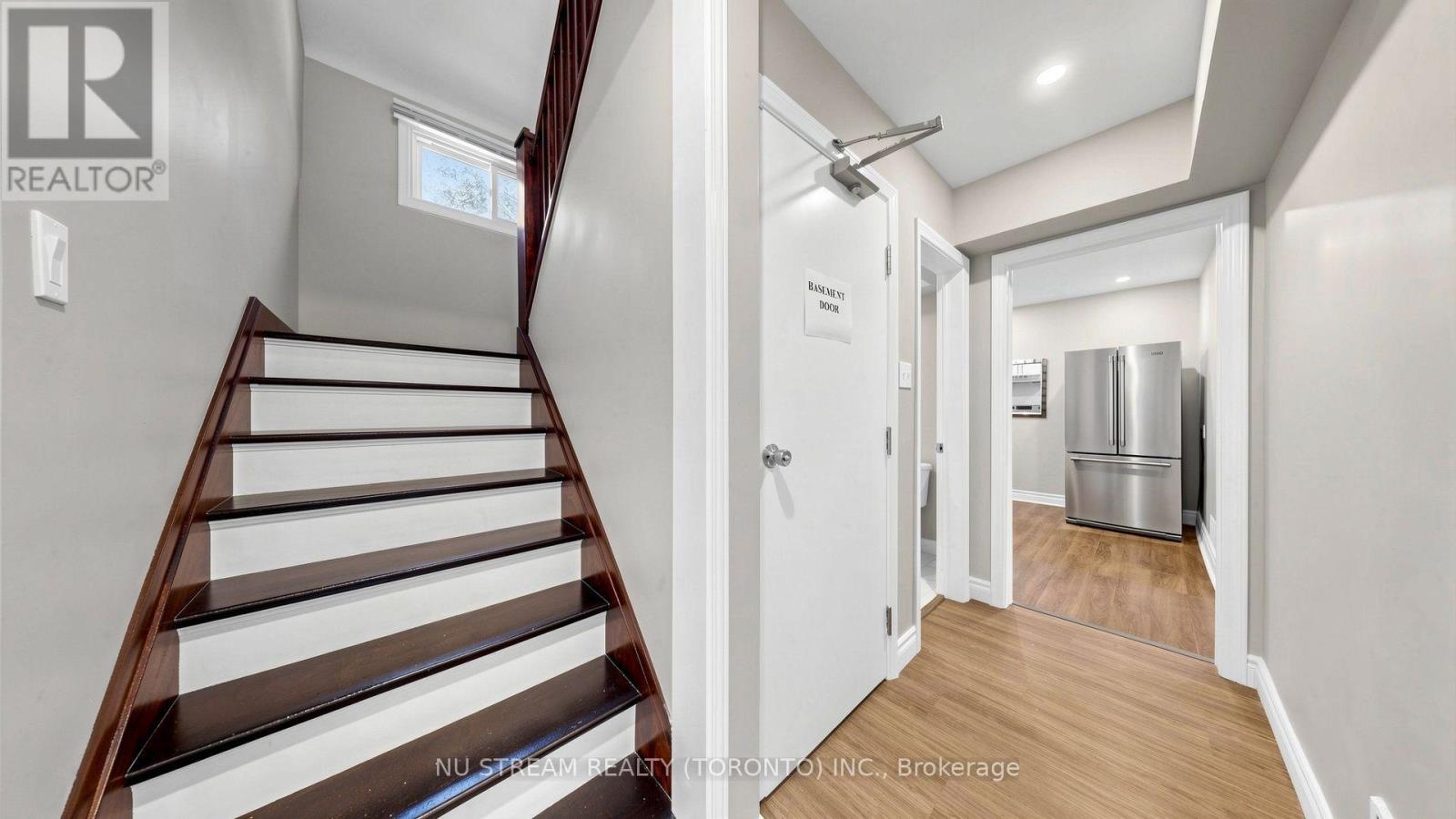 226 OAKRIDGE DRIVE - 20