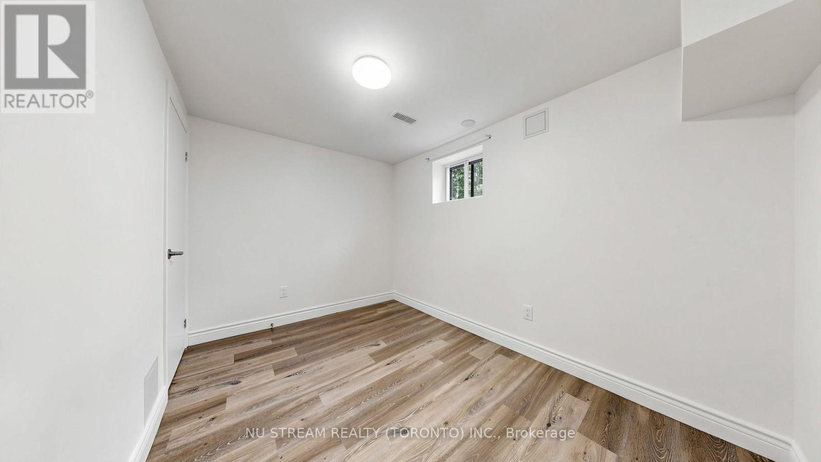226 OAKRIDGE DRIVE - 30