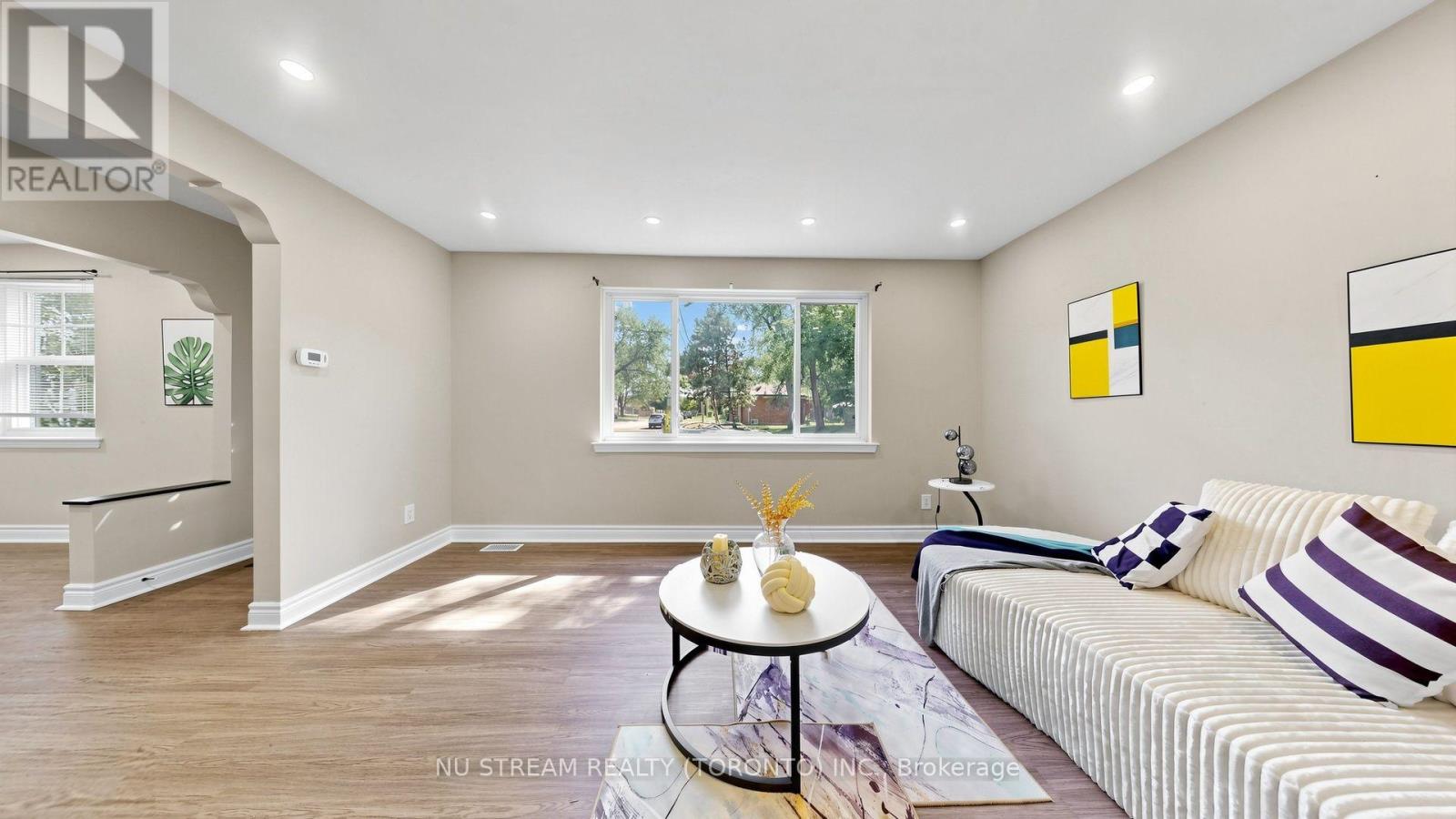226 OAKRIDGE DRIVE, Toronto (Cliffcrest) — photo 4