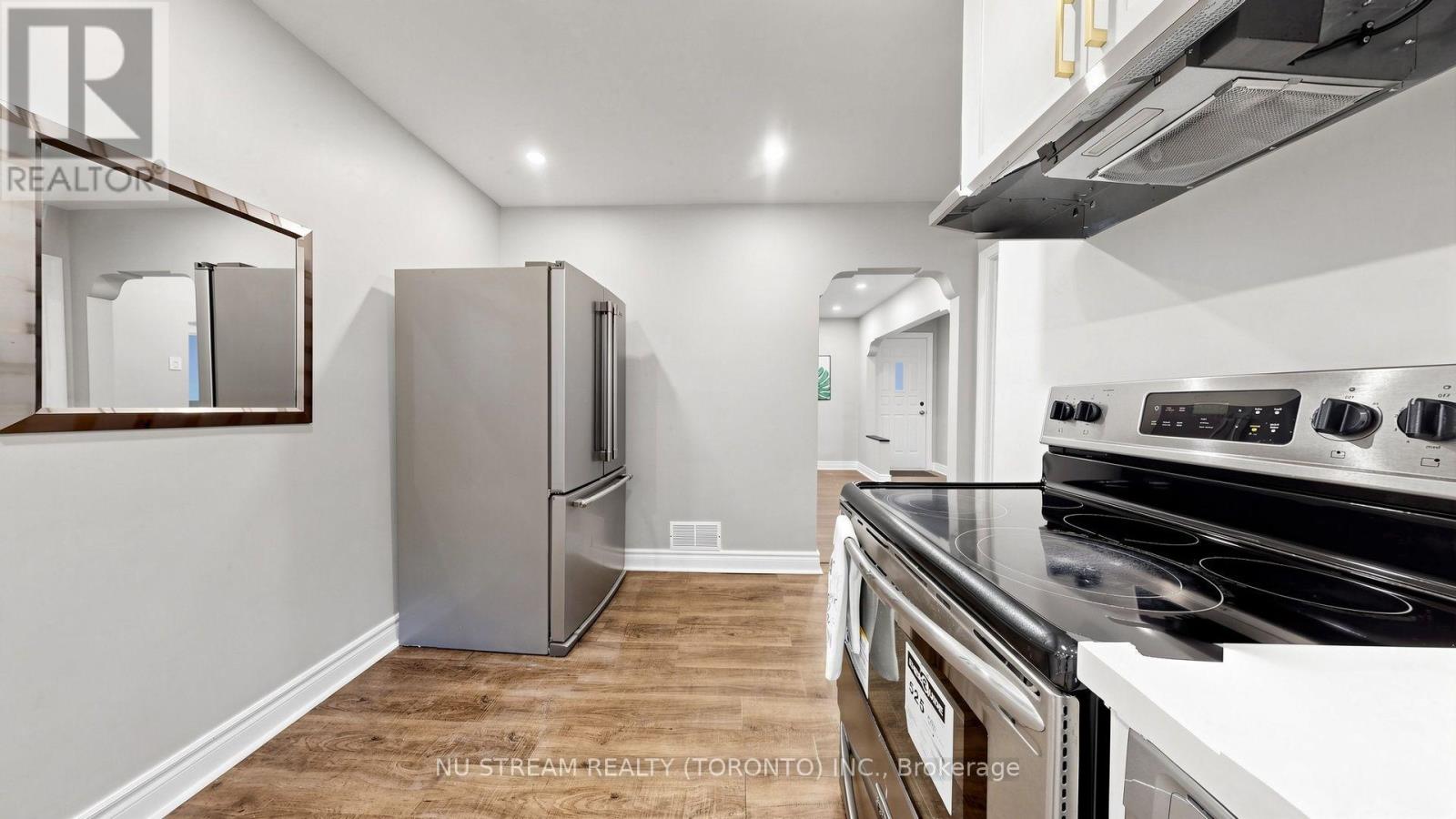 226 OAKRIDGE DRIVE, Toronto (Cliffcrest) — photo 9