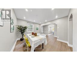 226 Oakridge Drive, Toronto, ON M1M2B3 Photo 12