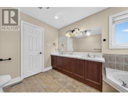 1584 Quail Run Drive, Oshawa, ON L1K0E1 Photo 21