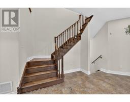 1584 Quail Run Drive, Oshawa, ON L1K0E1 Photo 9