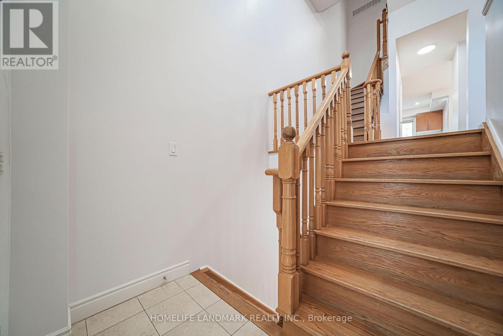4 LEGENDS WAY, Markham (Unionville) — photo 12