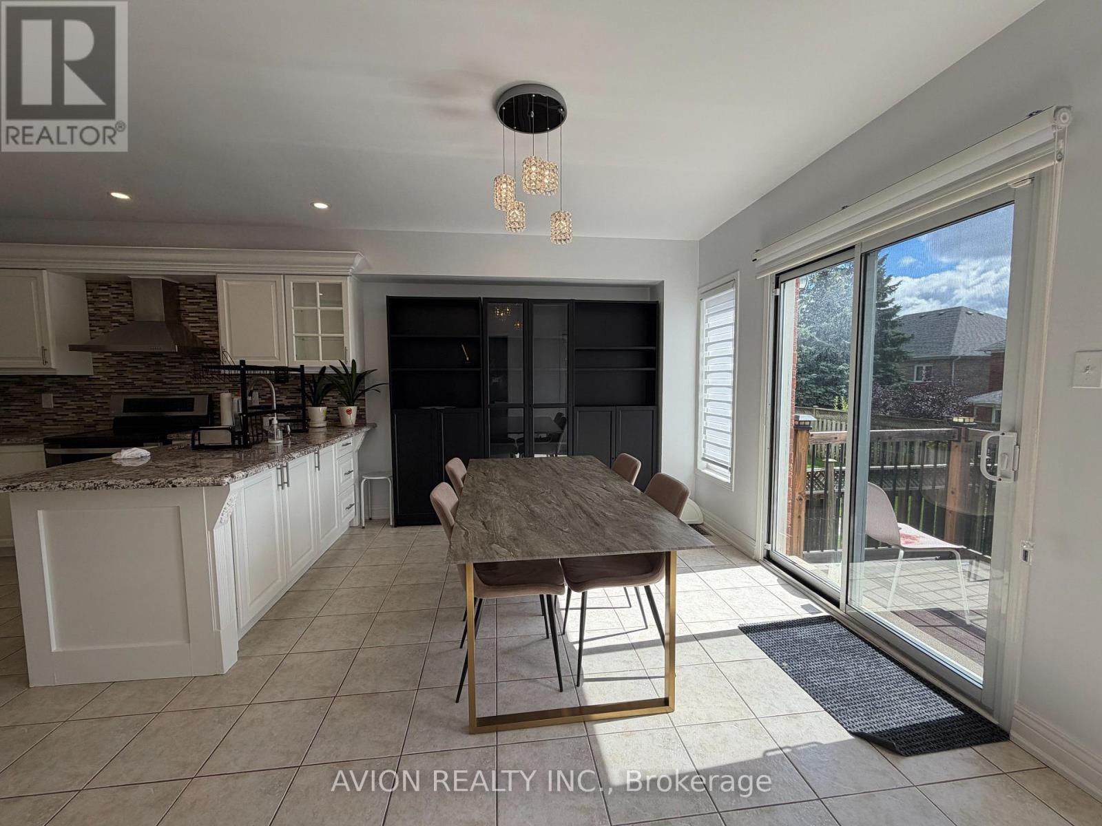 29 FALLING RIVER DRIVE, Richmond Hill (Devonsleigh) — photo 4