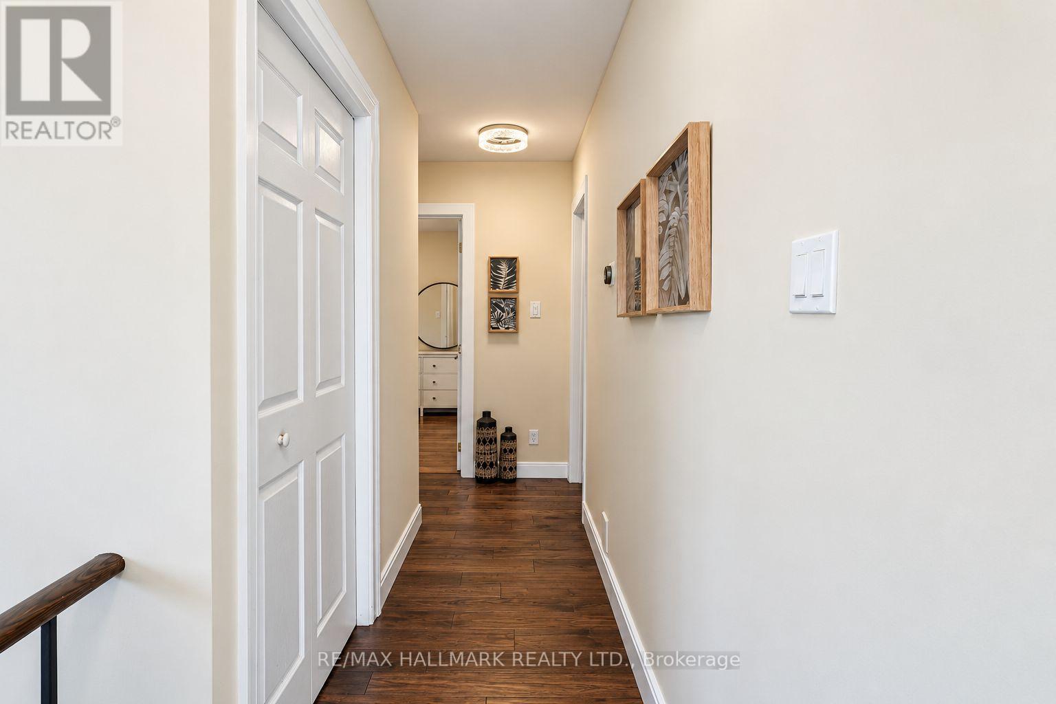 648 MOSSBANK COURT - 12