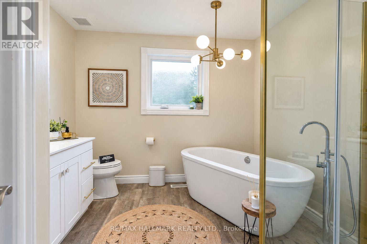 648 MOSSBANK COURT - 13