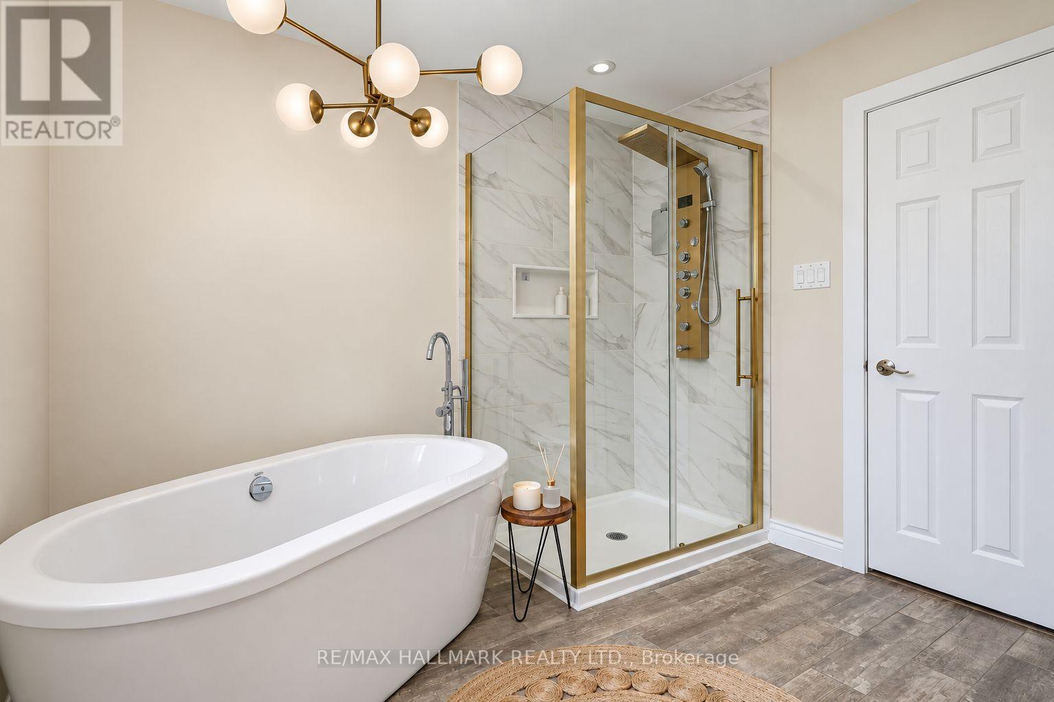 648 MOSSBANK COURT - 14