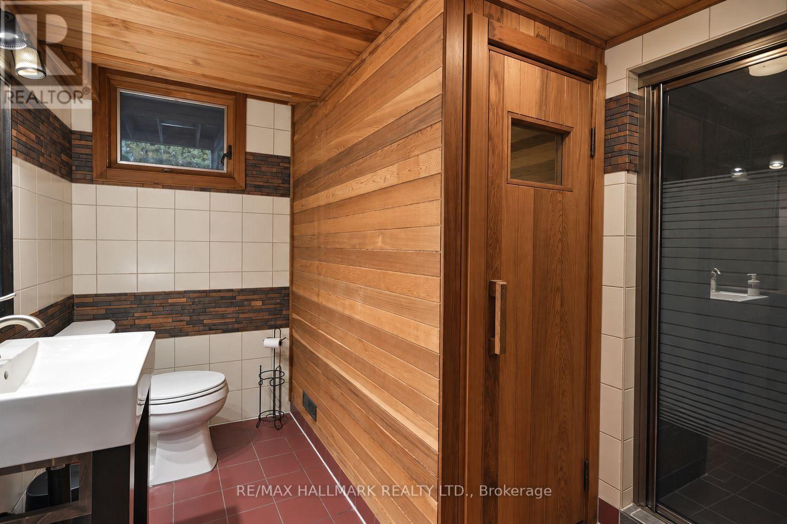 648 MOSSBANK COURT - 23