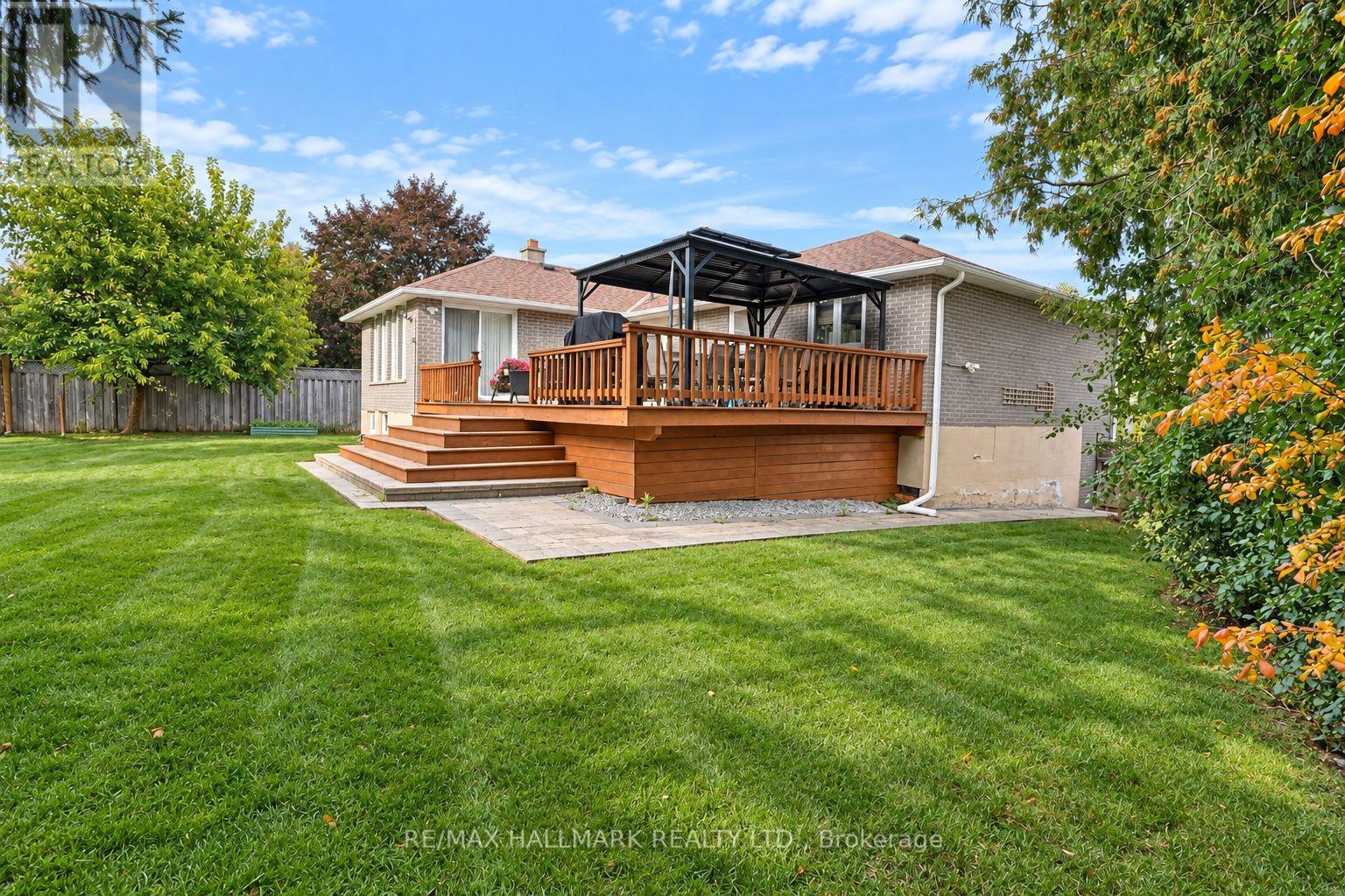 648 MOSSBANK COURT - 25