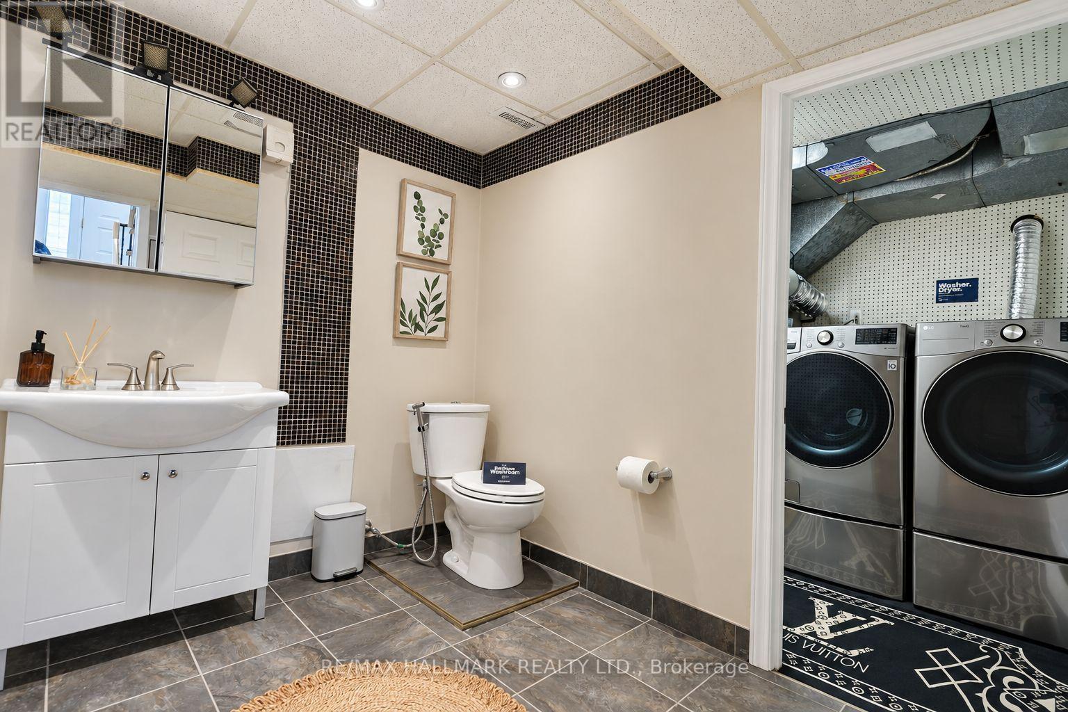 648 MOSSBANK COURT - 39