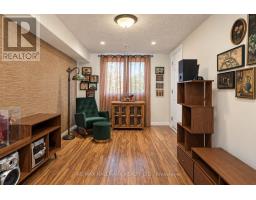648 Mossbank Court, Newmarket, ON L3Y3B1 Photo 20