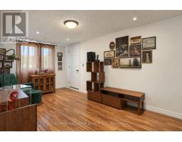 648 Mossbank Court, Newmarket, ON L3Y3B1 Photo 22